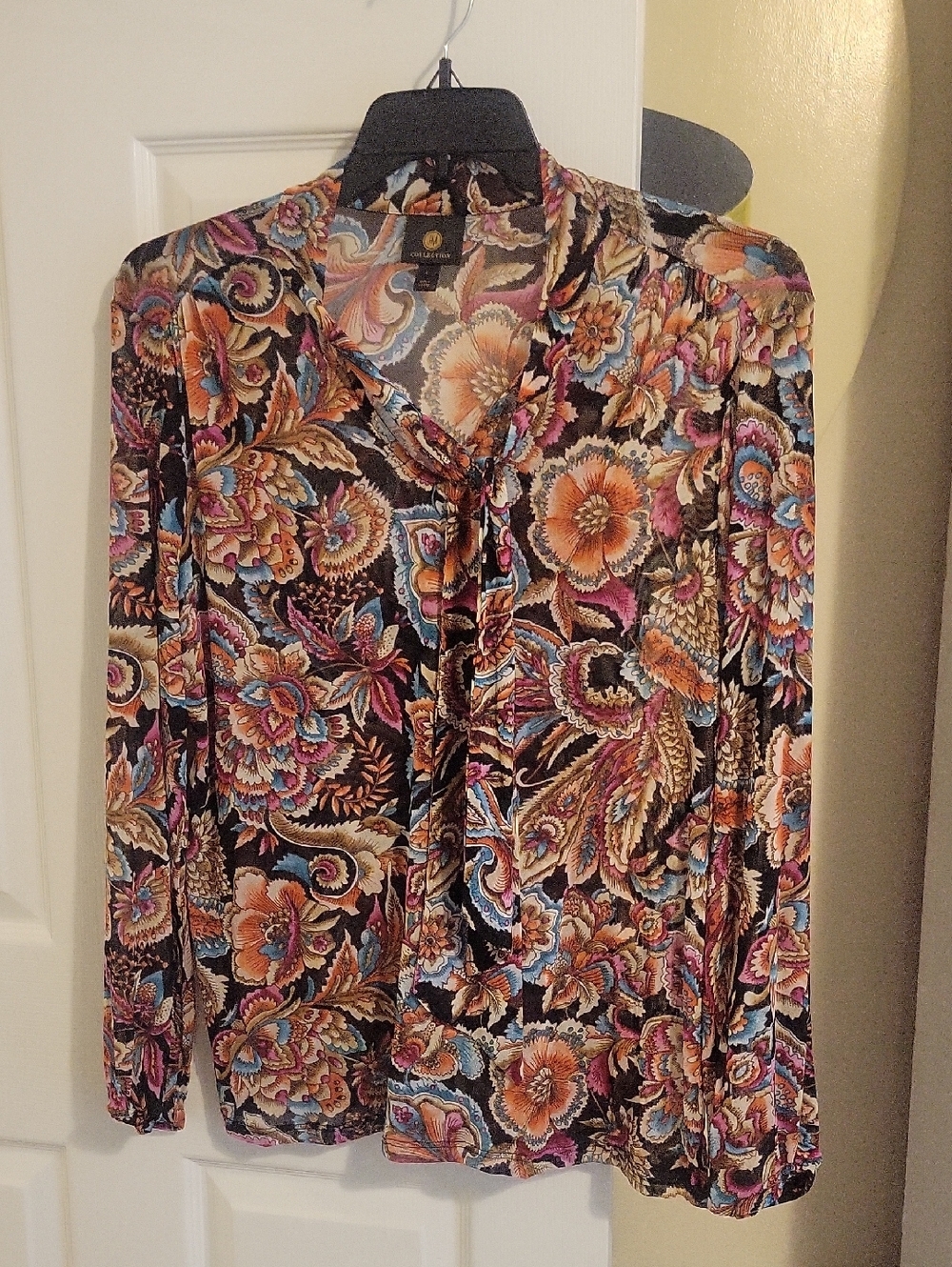 JM Collection SzL Multicolor Paisley Sheer Tie-Neck Blouse with Black Base